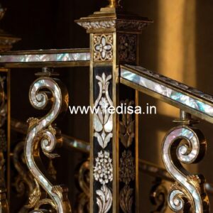 Modern Staircase Design With Stylish Railings No-45797