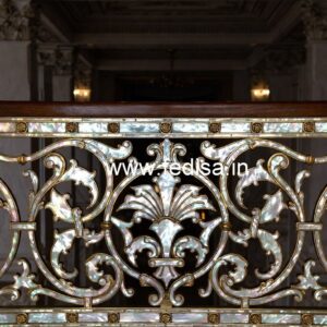 Creative Balcony Styling With Railings No-46549