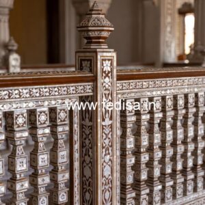 Stylish Balcony Design Ideas With Railings No-47147