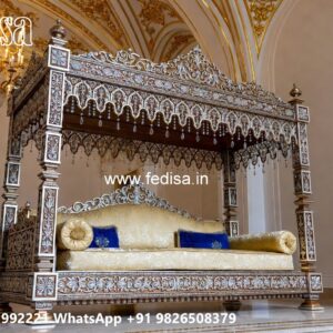 Classic Swing Design with Comfortable Cushion Arrangement No-10586
