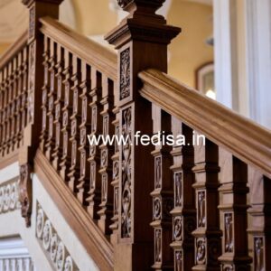 Elegant Brass Wood Fence with Modern Finish No-2609