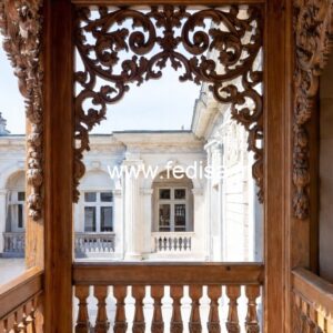 Elegant Brass Wood Fence with Modern Finish No-3209